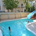 Aron Ρίμινι
