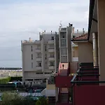 Aron Ξενοδοχείο