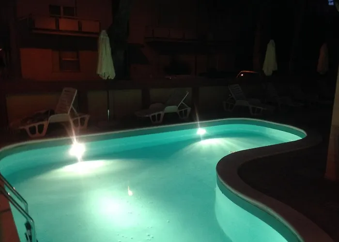 Hotel Aron