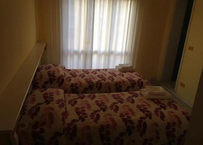 Aron Hotel